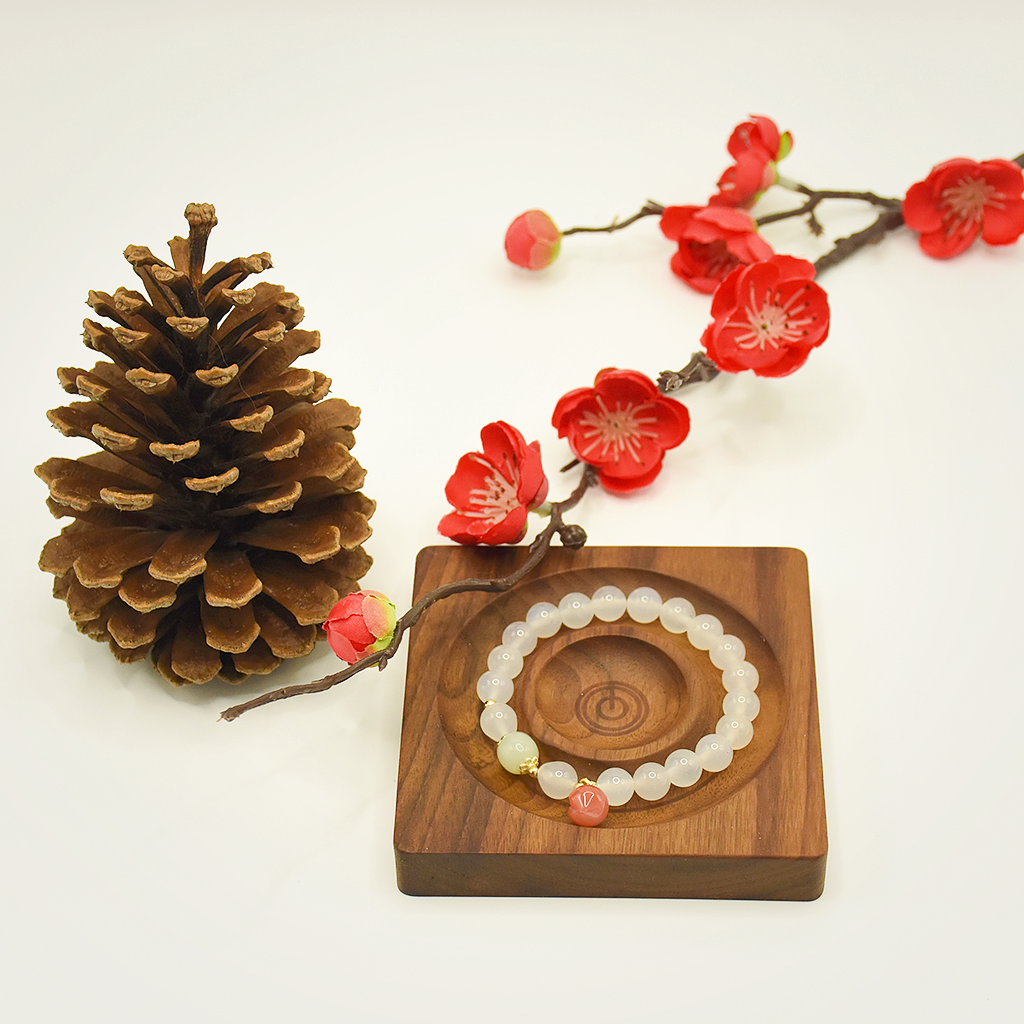 White Agate Peach Fortune Bead Bracelet